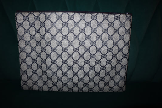 Pre-Owned Gucci Clutch/Pouch