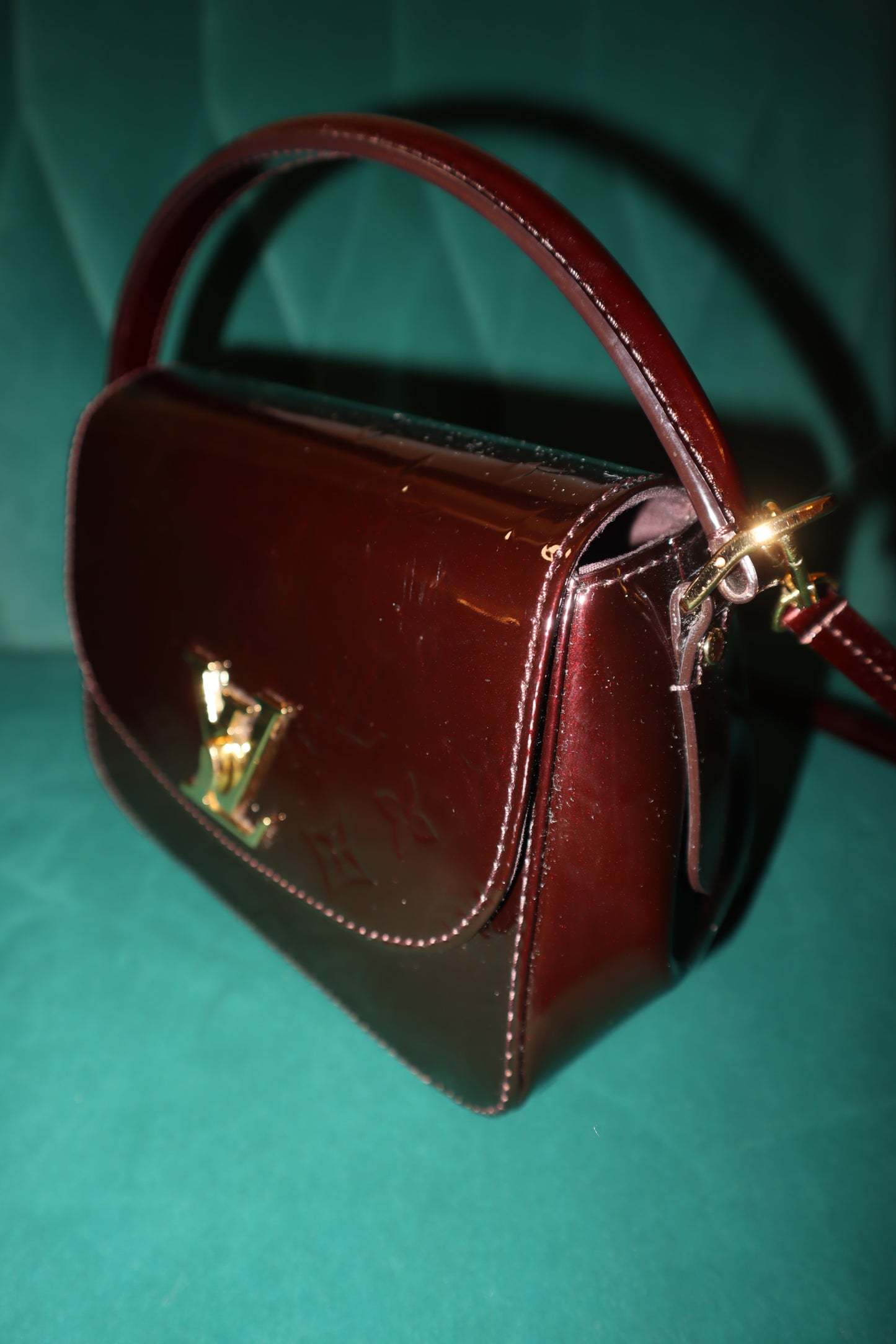 Louis Vuitton Vernis Pasadena in Amarante Pre-Owned