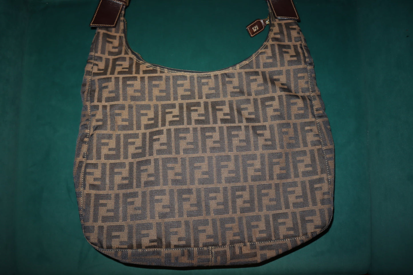 Pre-Owne FENDI Brown Zucca Canvas Hobo Bag