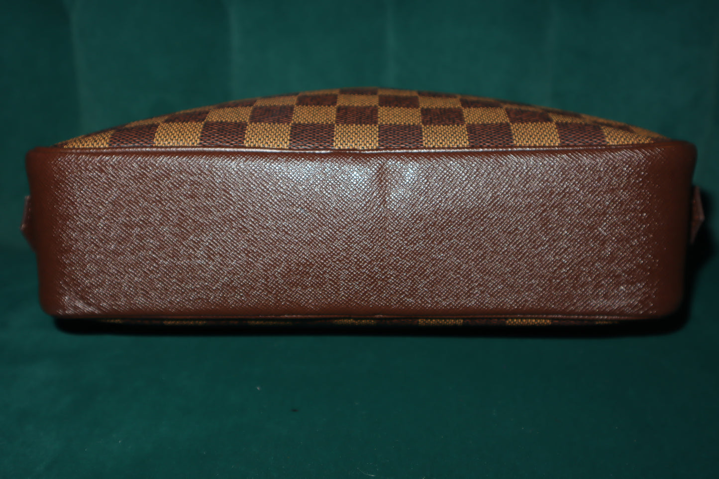 Pre-Owned DE Louis Vuitton Makeup Toiletry Bag