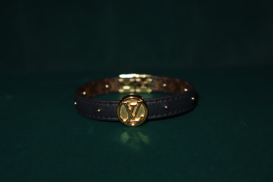 Pre-Owned Louis Vuitton Reversible Monogram and Black Canvas Leather Gold Tone Metal Bracelet