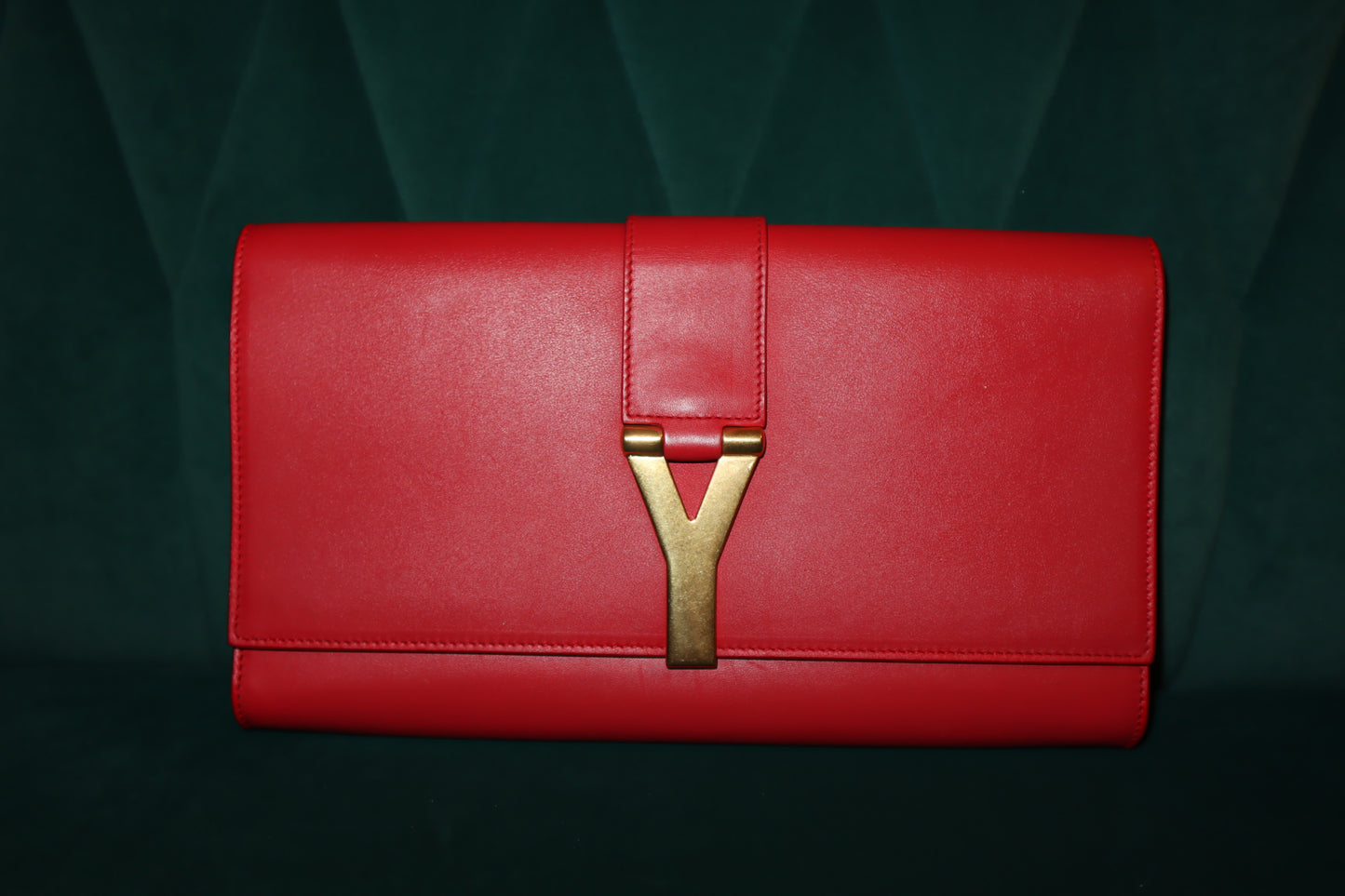 Saint Laurent Red Textured Calfskin Classic Y Ligne Clutch Pre-Owned