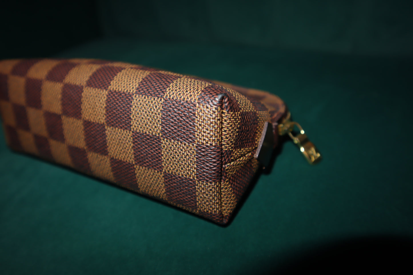 Pre-Owned Louis Vuitton Damier Ebene Cosmetic Pouch