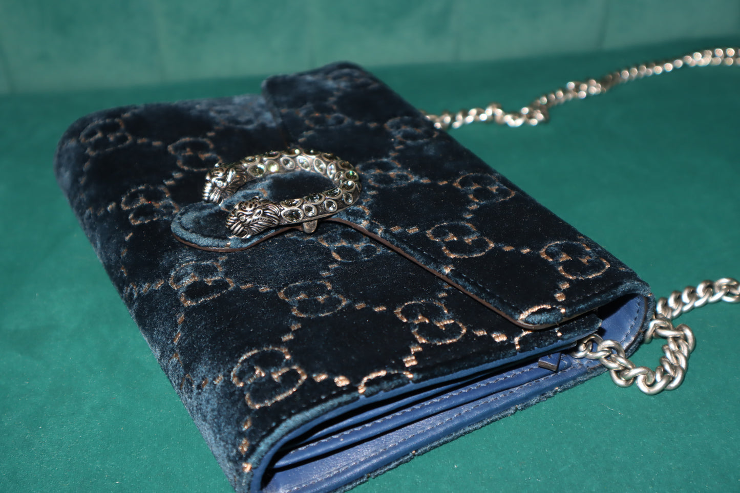 Gucci Dionysus Chain Wallet – Navy Blue Iconic GG Velvet in Compact Luxury Pre Owned