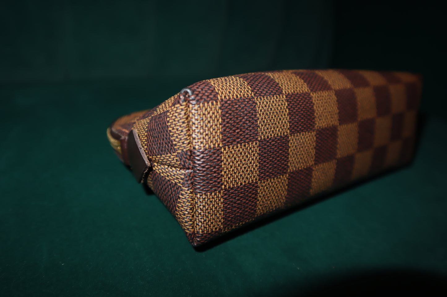 Pre-Owned Louis Vuitton Damier Ebene Cosmetic Pouch