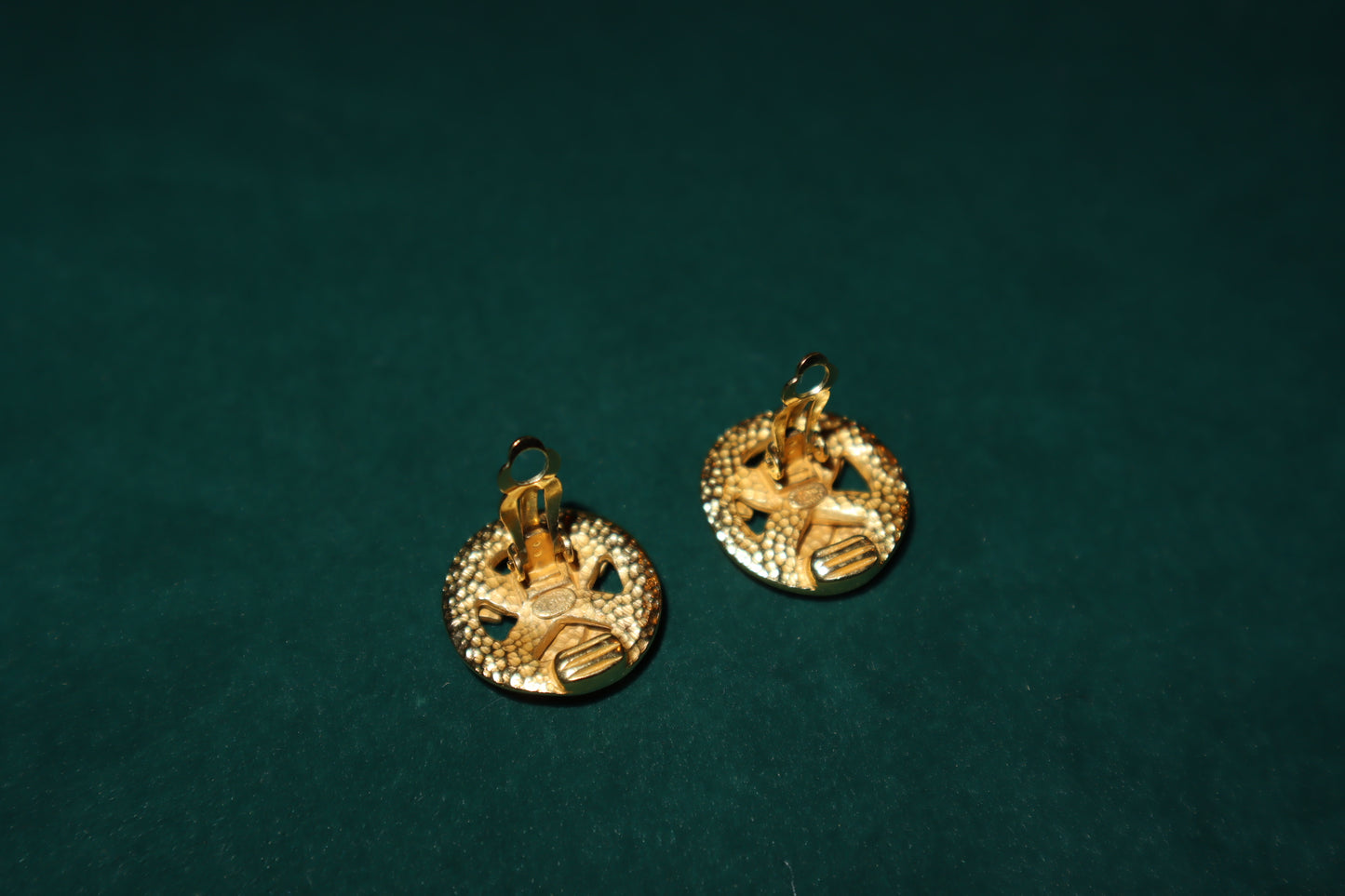 Pre-Owned Chanel Earrings