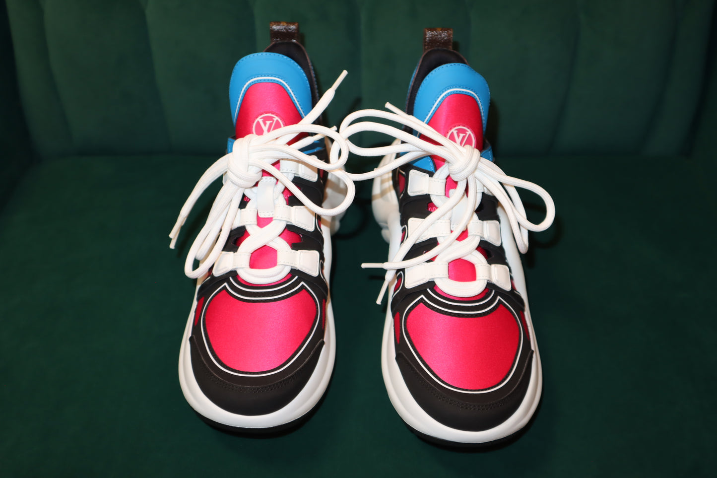 Louis Vuitton Technical Fabric LV Archlight Sneaker 36.5 Fuchsia New