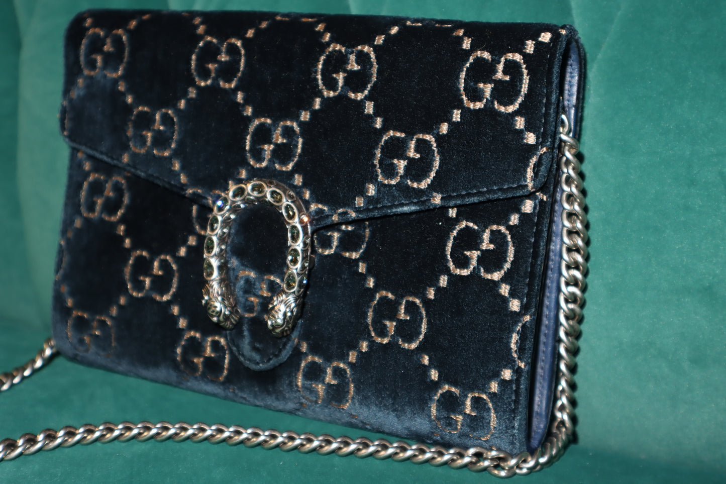 Gucci Dionysus Chain Wallet – Navy Blue Iconic GG Velvet in Compact Luxury Pre Owned