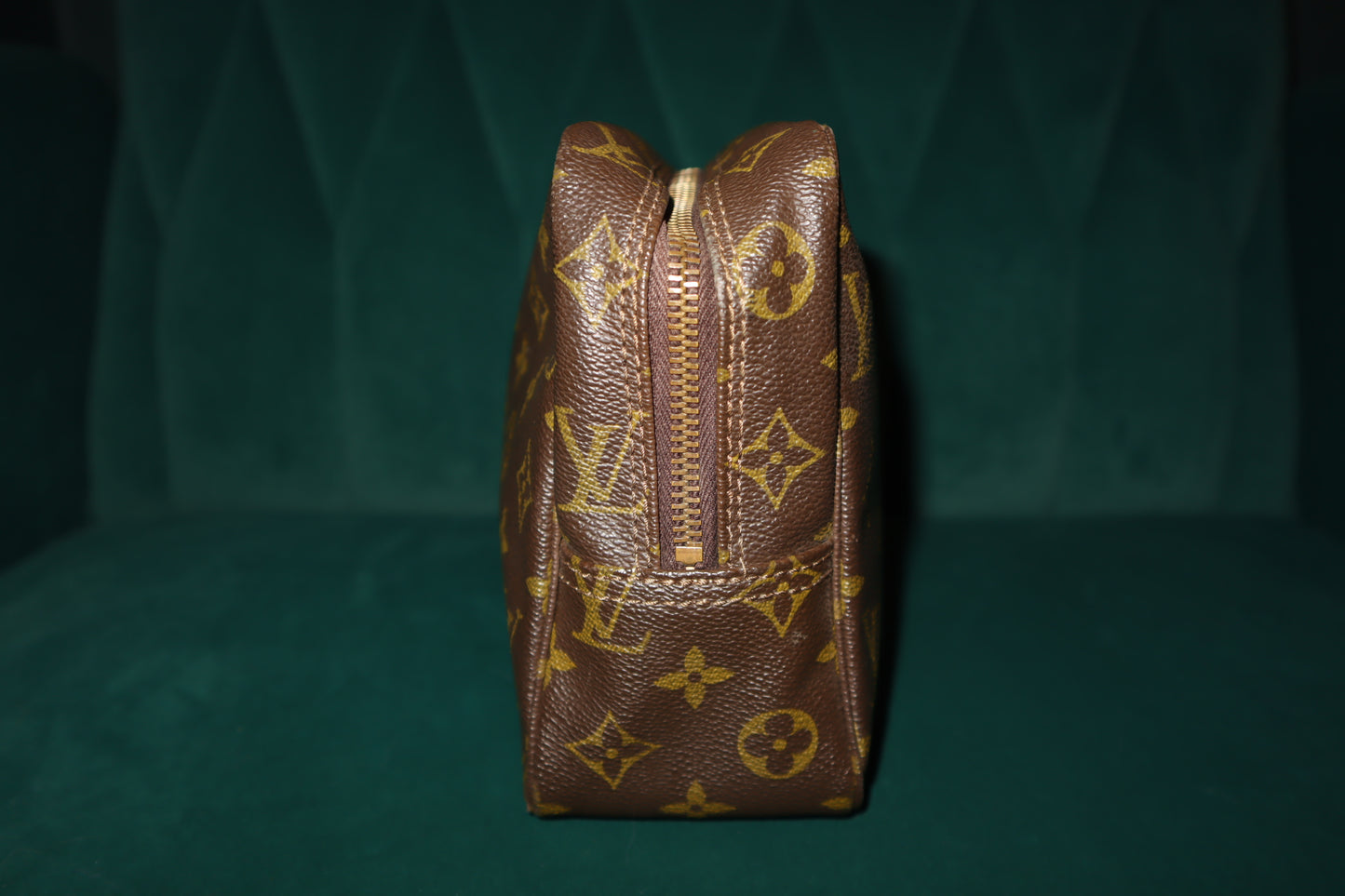 Pre-Owned Monogram Trousse Toilette 28