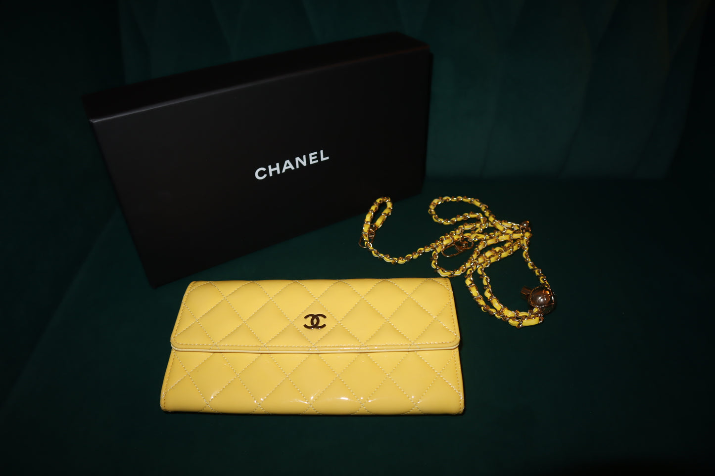 Pre-Owned Chanel Patient Leather Wallet