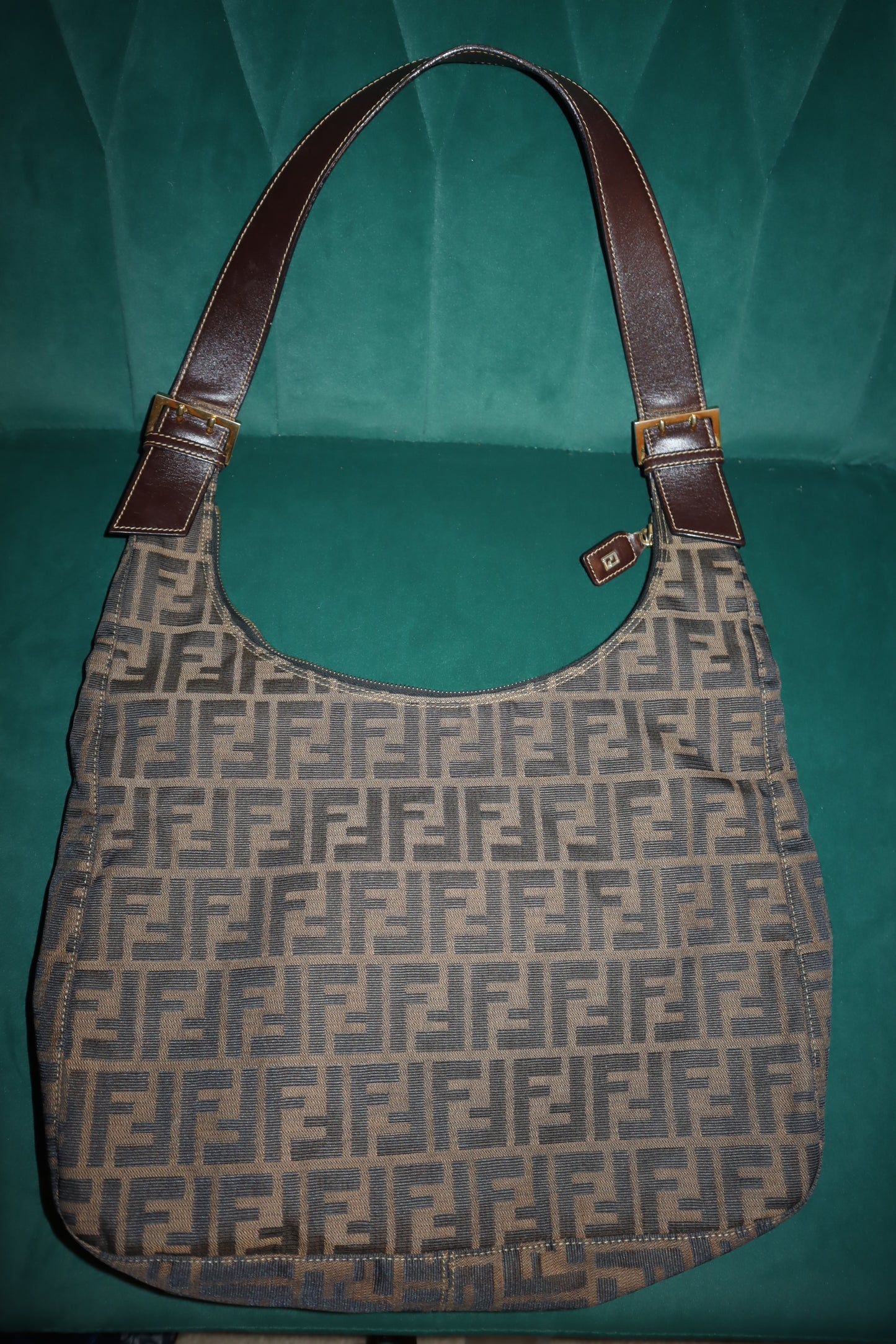 Pre-Owne FENDI Brown Zucca Canvas Hobo Bag