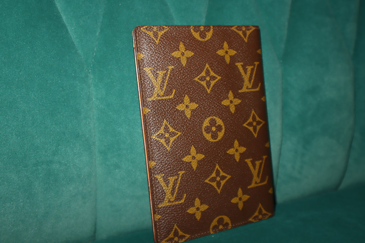 Louis Vuitton Passport Holder Monogram Pre-Owned