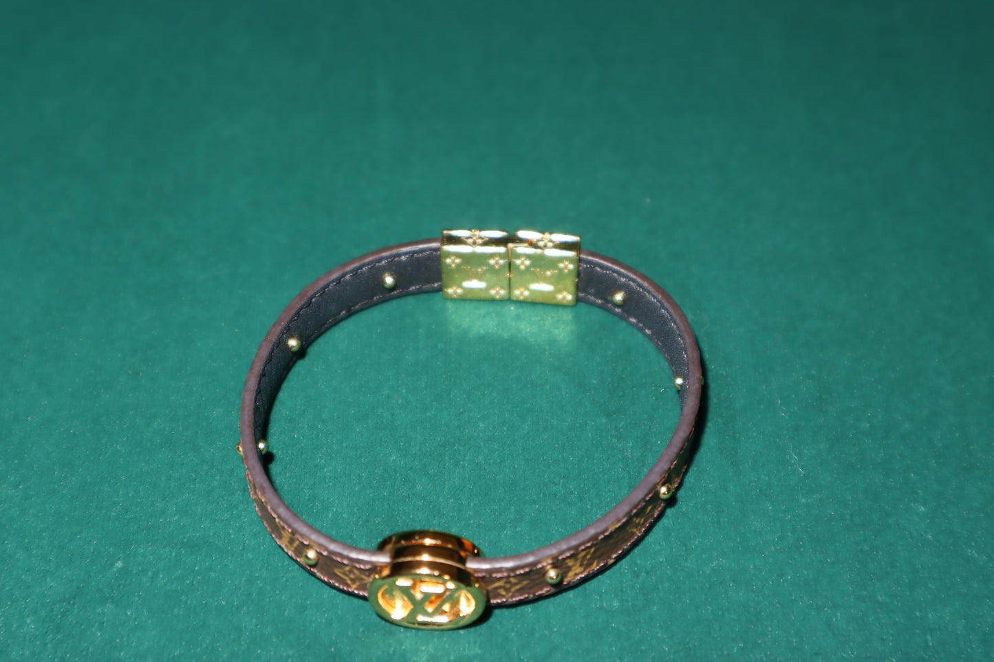 Pre-Owned Louis Vuitton Reversible Monogram and Black Canvas Leather Gold Tone Metal Bracelet