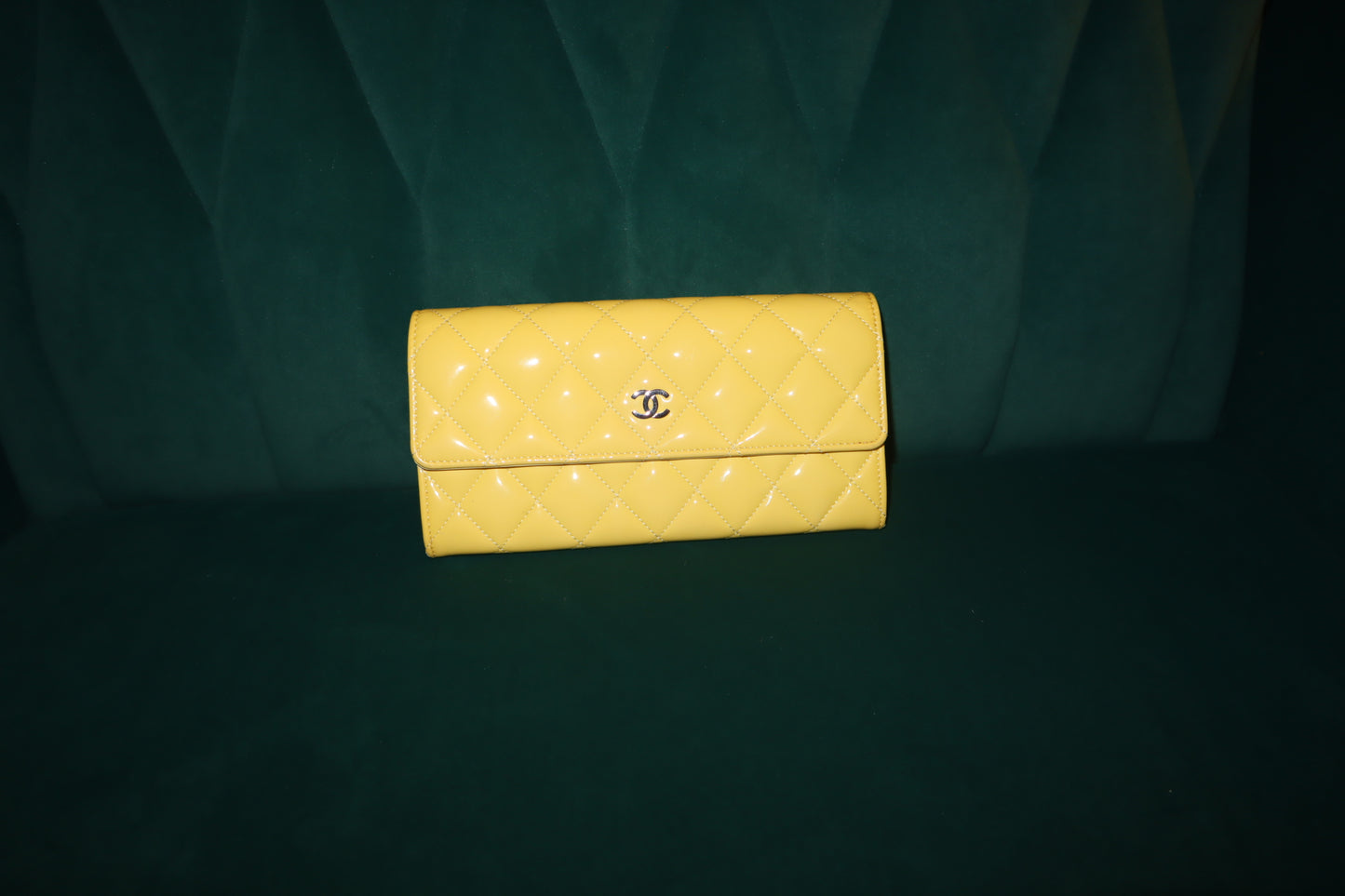 Pre-Owned Chanel Patient Leather Wallet