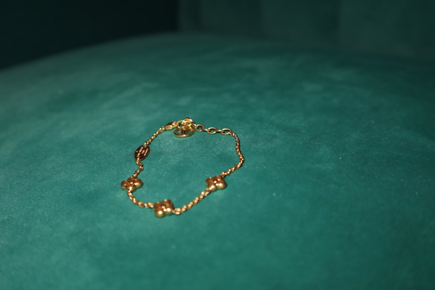 Pre-Owned Louis Vuitton Gold Bracelet