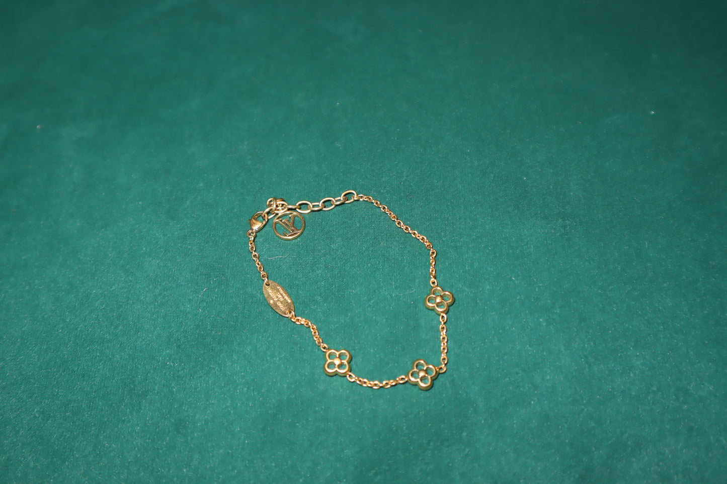 Pre-Owned Louis Vuitton Gold Bracelet