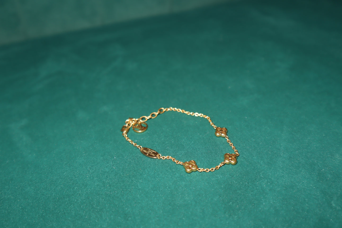 Pre-Owned Louis Vuitton Gold Bracelet