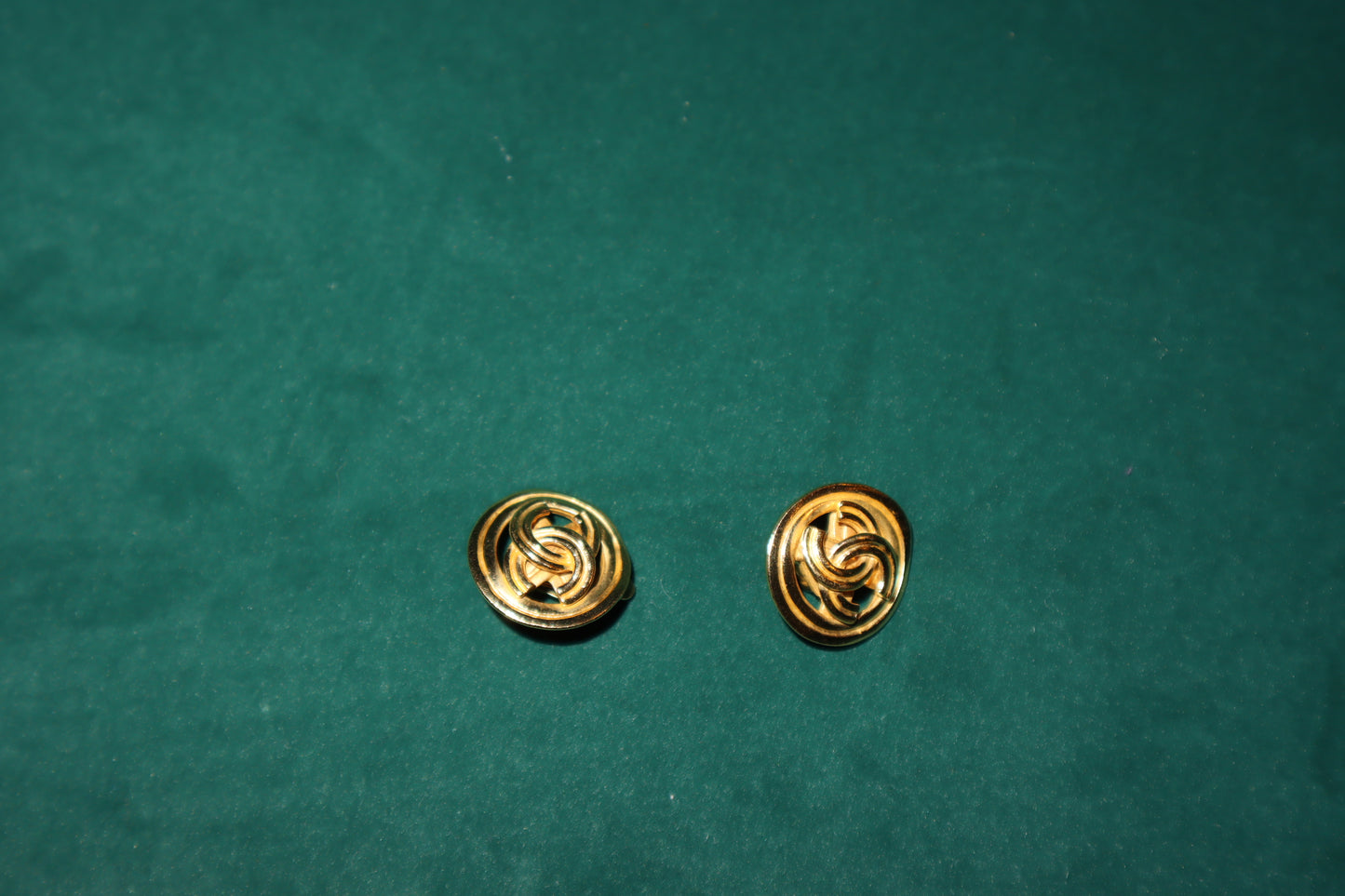 Pre-Owned Chanel Earrings