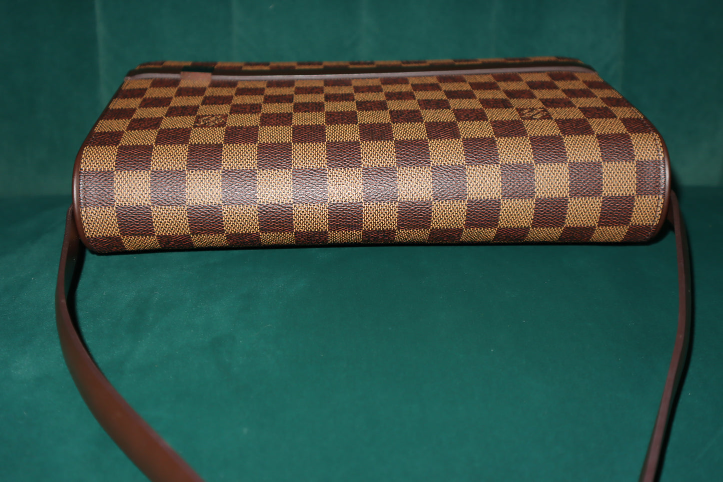 Pre-Owned Louis Vuitton Damier Ebene Tribeca Long