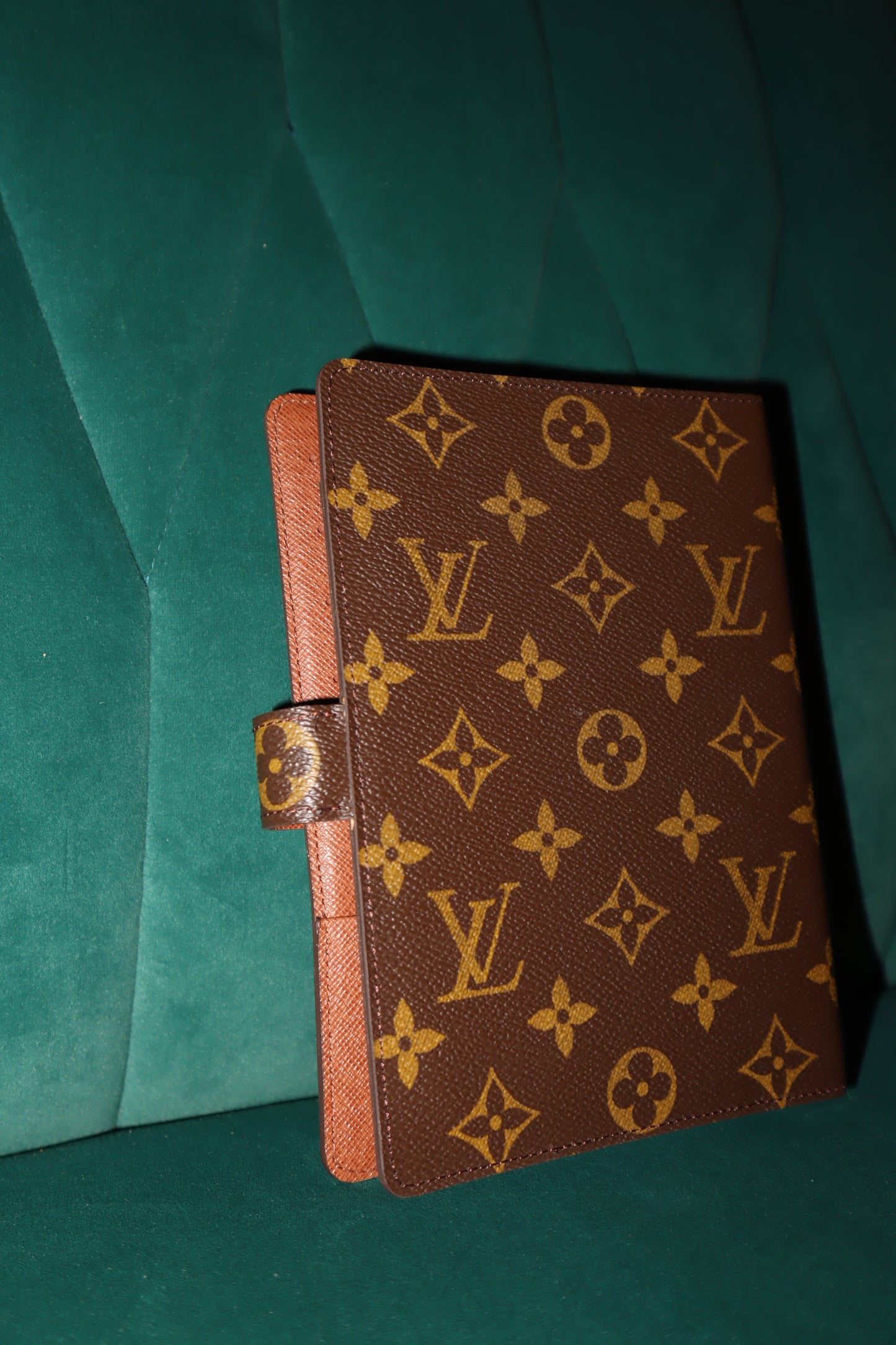 Pre-Owned Like New Louis Vuitton MM Monogram Agenda