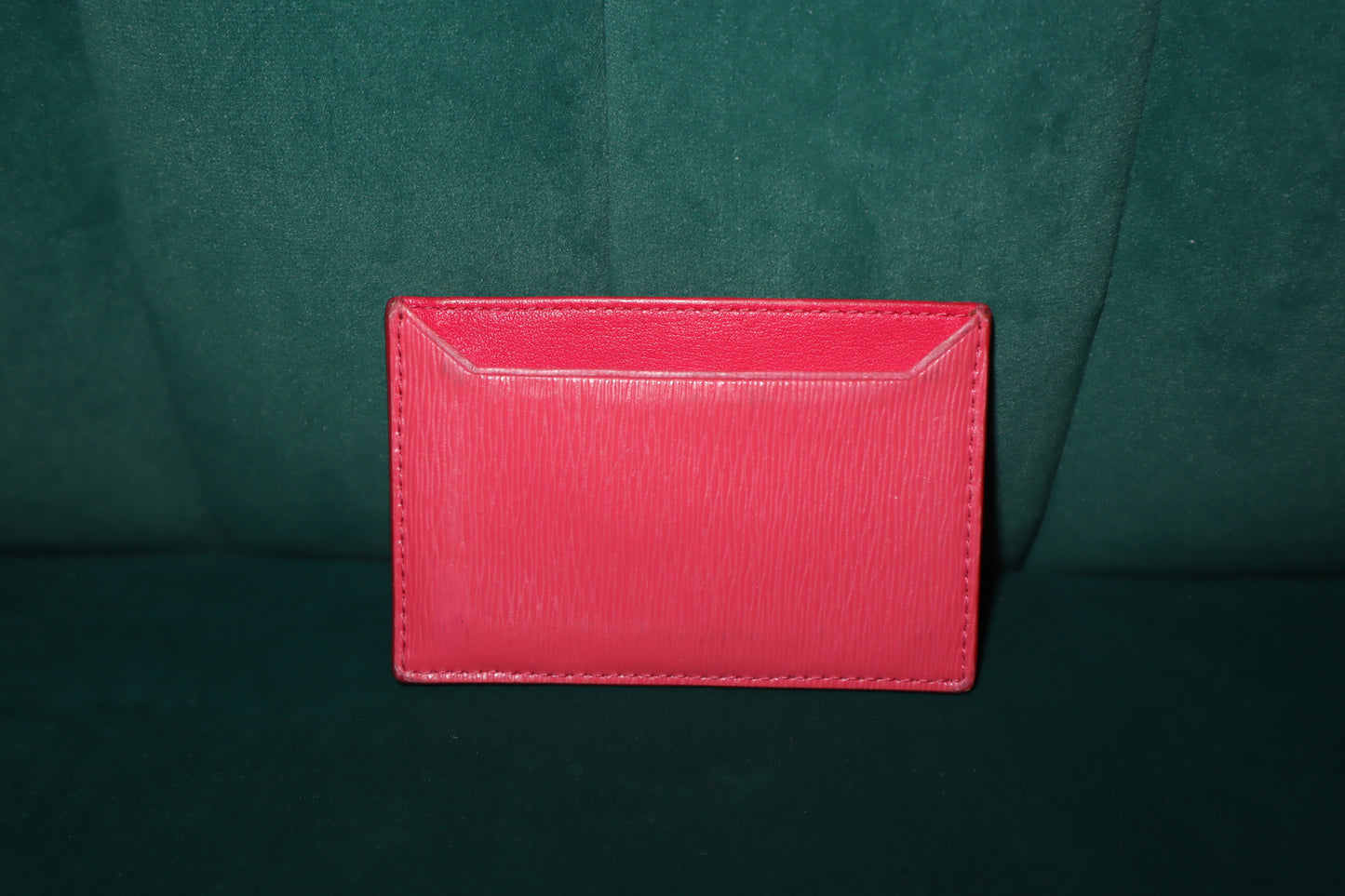 Pre-Owned Prada Fuchsia Vitello Move Leather Card Holder