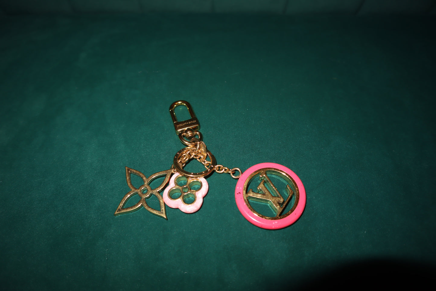 Pre-Owned Louis Vuitton Bag Charm Pink