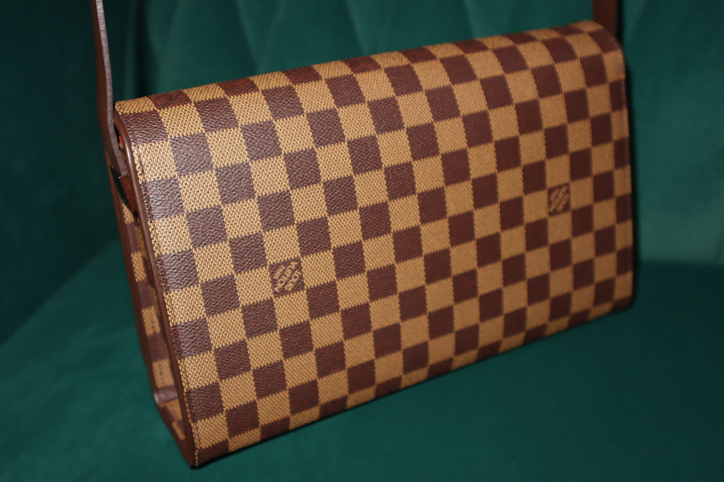 Pre-Owned Louis Vuitton Damier Ebene Tribeca Long