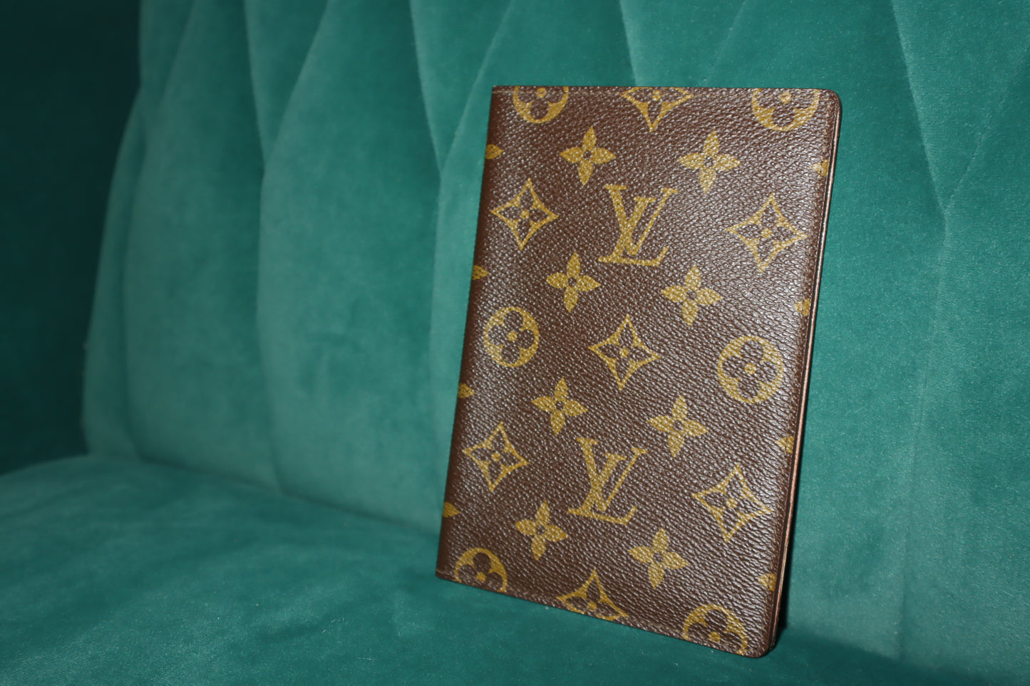 Louis Vuitton Passport Holder Monogram Pre-Owned