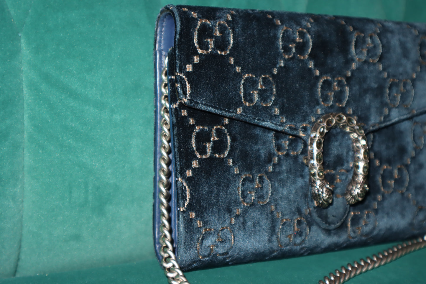 Gucci Dionysus Chain Wallet – Navy Blue Iconic GG Velvet in Compact Luxury Pre Owned