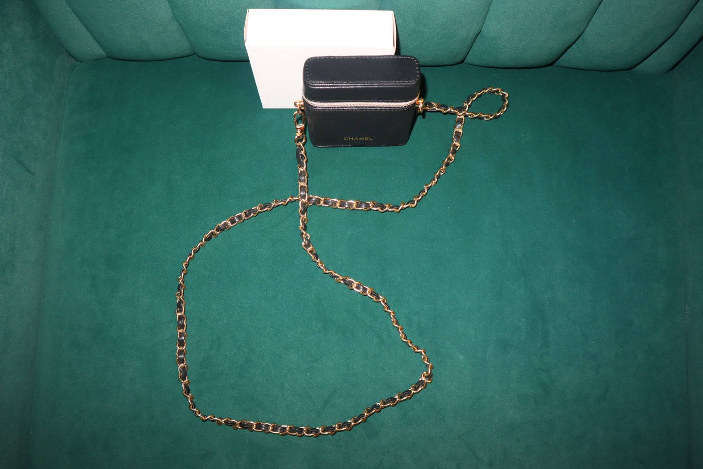 Pre-Owned CHANEL Pouch Case Limited Mirror Pouch