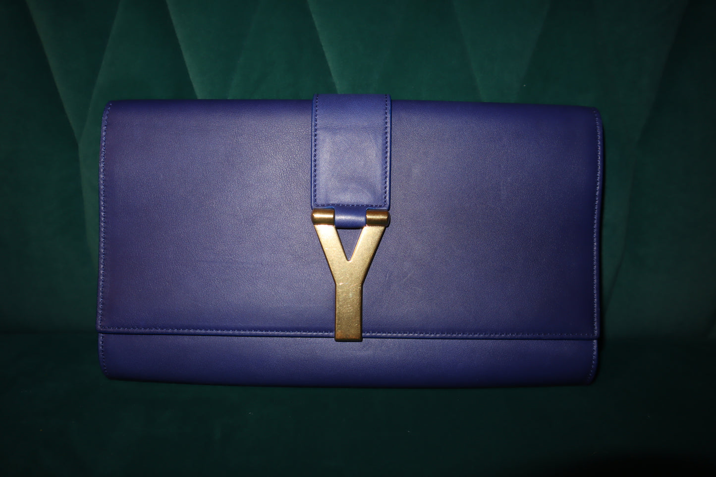 Saint Laurent Paris Large Chyc Clutch in Blue Leather Pre-Owned