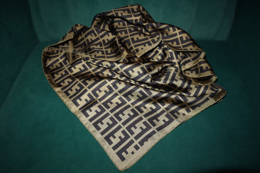 Pre-Loved Fendi Wool scarf