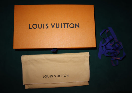 Louis Vuitton Packaging C (Long wallet)